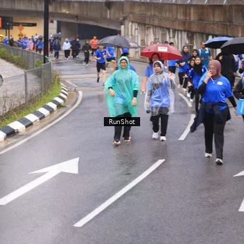 Runner Photo 7940225