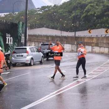 Runner Photo 7940228