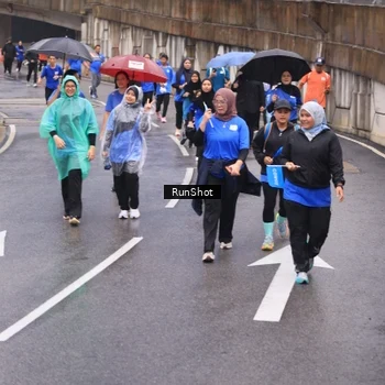 Runner Photo 7940233