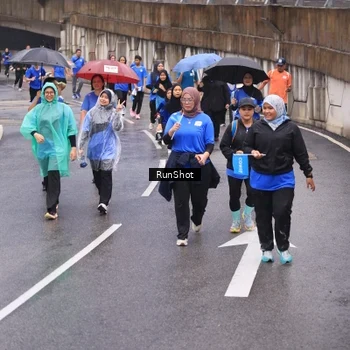 Runner Photo 7940239