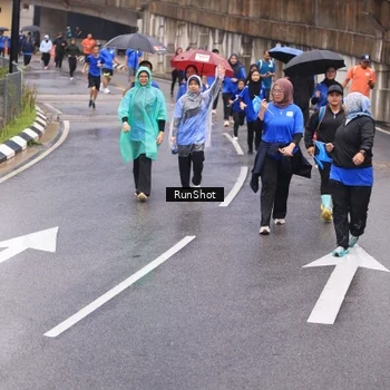 Runner Photo 7940241