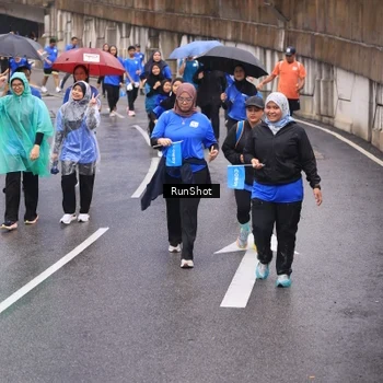 Runner Photo 7940242