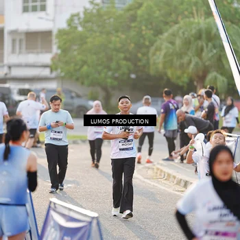 Runner Photo 7940245