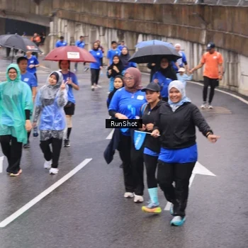 Runner Photo 7940257