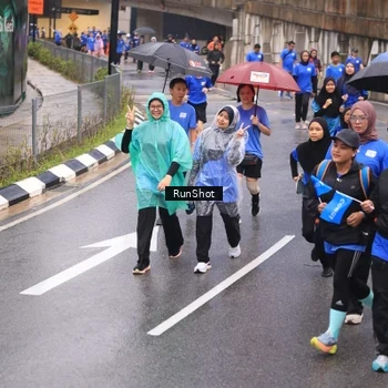 Runner Photo 7940262
