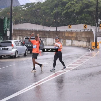 Runner Photo 7940277