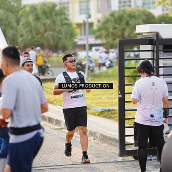 Runner Photo 7940285