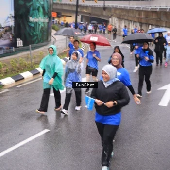 Runner Photo 7940297