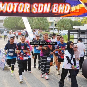 Runner Photo 7940300