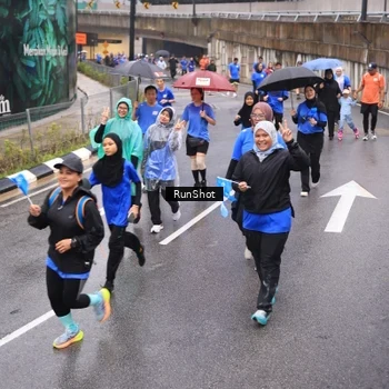 Runner Photo 7940314