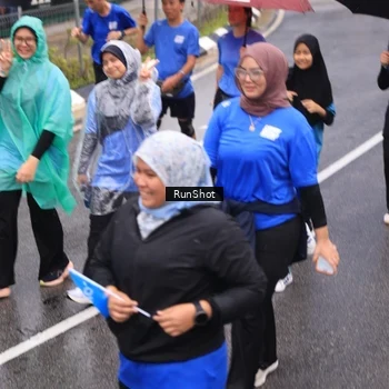 Runner Photo 7940315