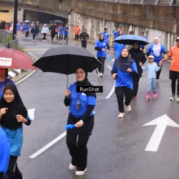 Runner Photo 7940326
