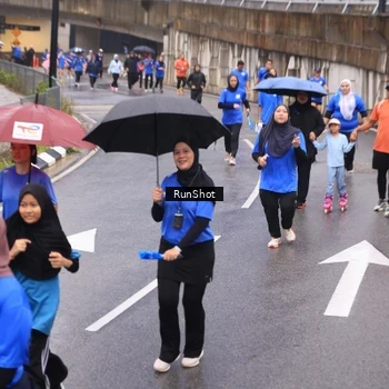 Runner Photo 7940327