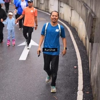 Runner Photo 7940366