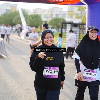 Runner Photo 7940379
