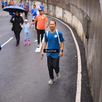 Runner Photo 7940380