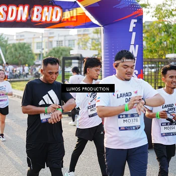 Runner Photo 7940391
