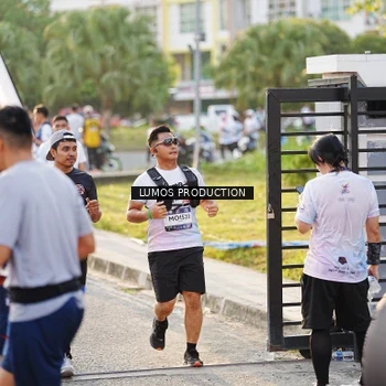 Runner Photo 7940392
