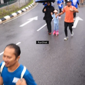 Runner Photo 7940413