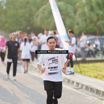 Runner Photo 7940414
