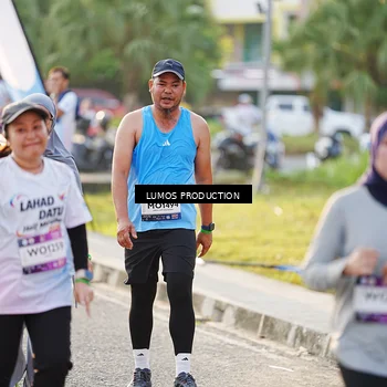 Runner Photo 7940417