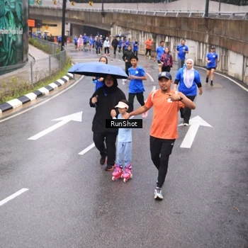 Runner Photo 7940422