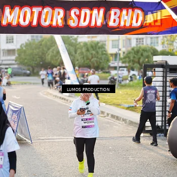Runner Photo 7940425