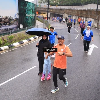 Runner Photo 7940442