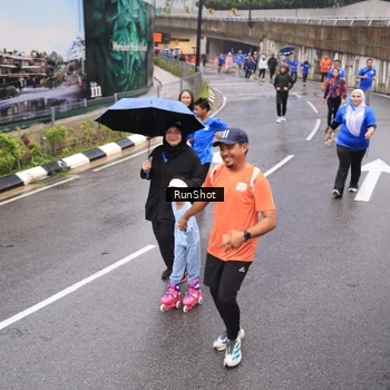 Runner Photo 7940447