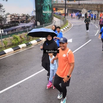 Runner Photo 7940452