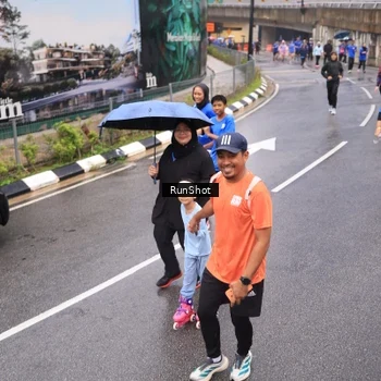 Runner Photo 7940454