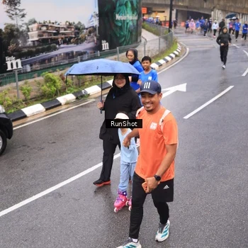 Runner Photo 7940457