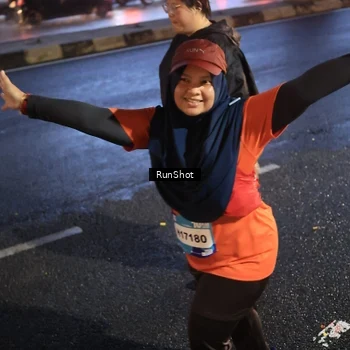 Runner Photo 7940463