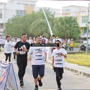 Runner Photo 7940468