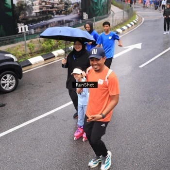 Runner Photo 7940475