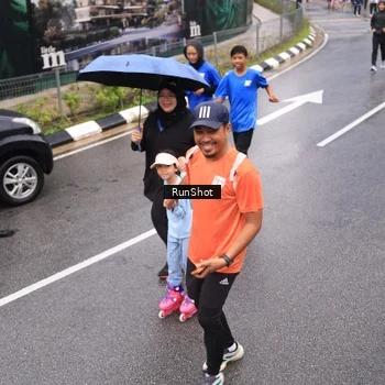 Runner Photo 7940477