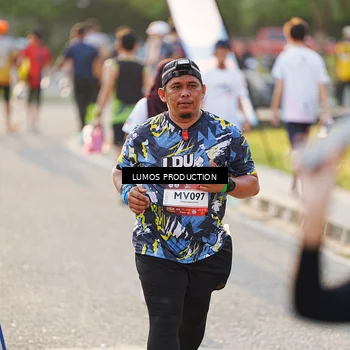 Runner Photo 7940478