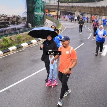 Runner Photo 7940479