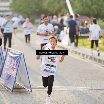Runner Photo 7940482