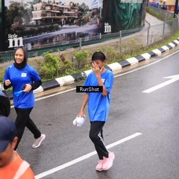 Runner Photo 7940490