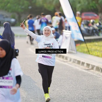 Runner Photo 7940499