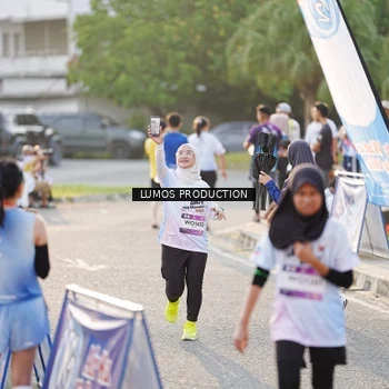 Runner Photo 7940501