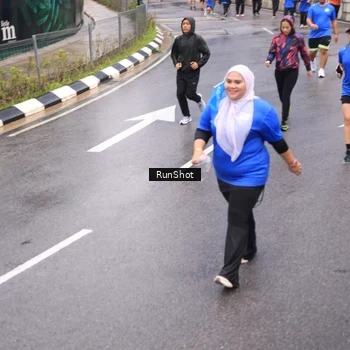Runner Photo 7940502