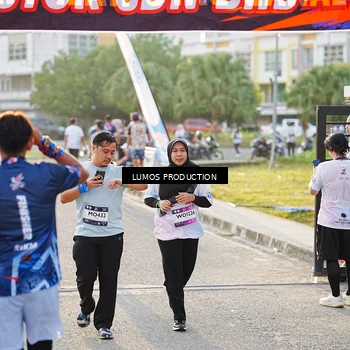 Runner Photo 7940514