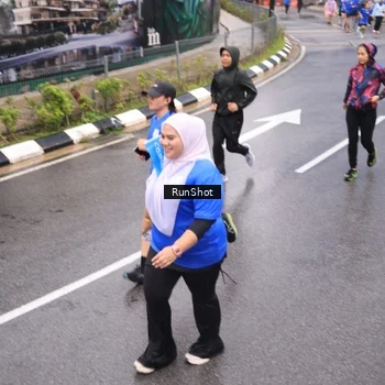 Runner Photo 7940527