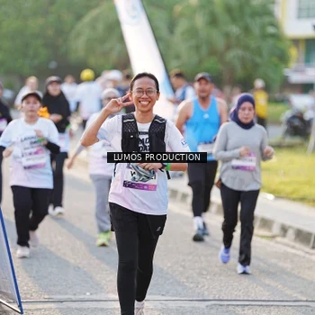 Runner Photo 7940555