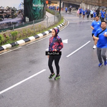 Runner Photo 7940561