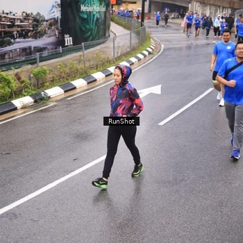 Runner Photo 7940565