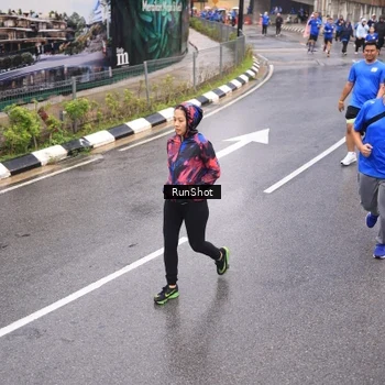 Runner Photo 7940567
