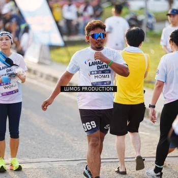 Runner Photo 7940571